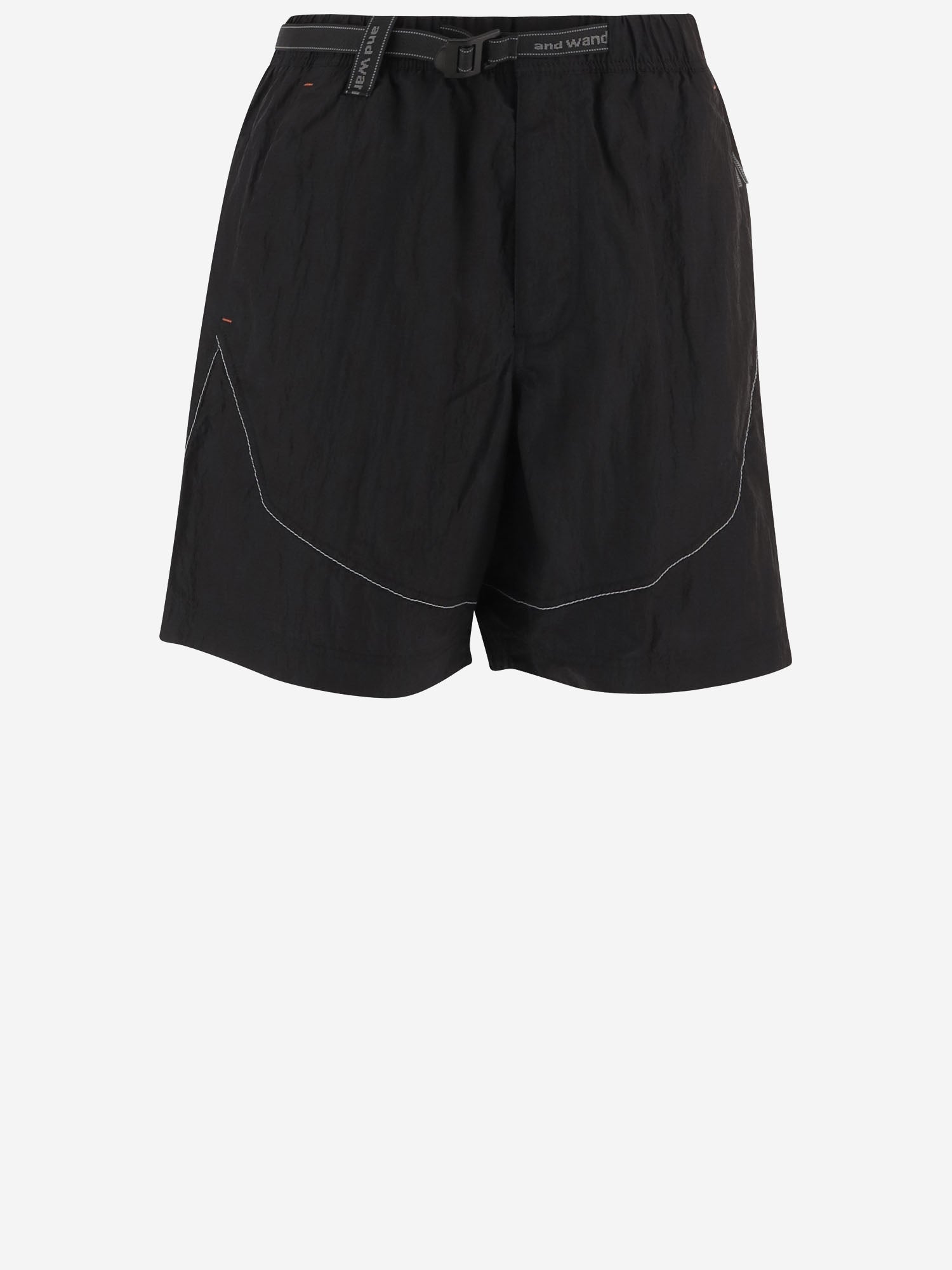 PANTALONI CORTI IN NYLON 5746182511 010 AND WANDER 