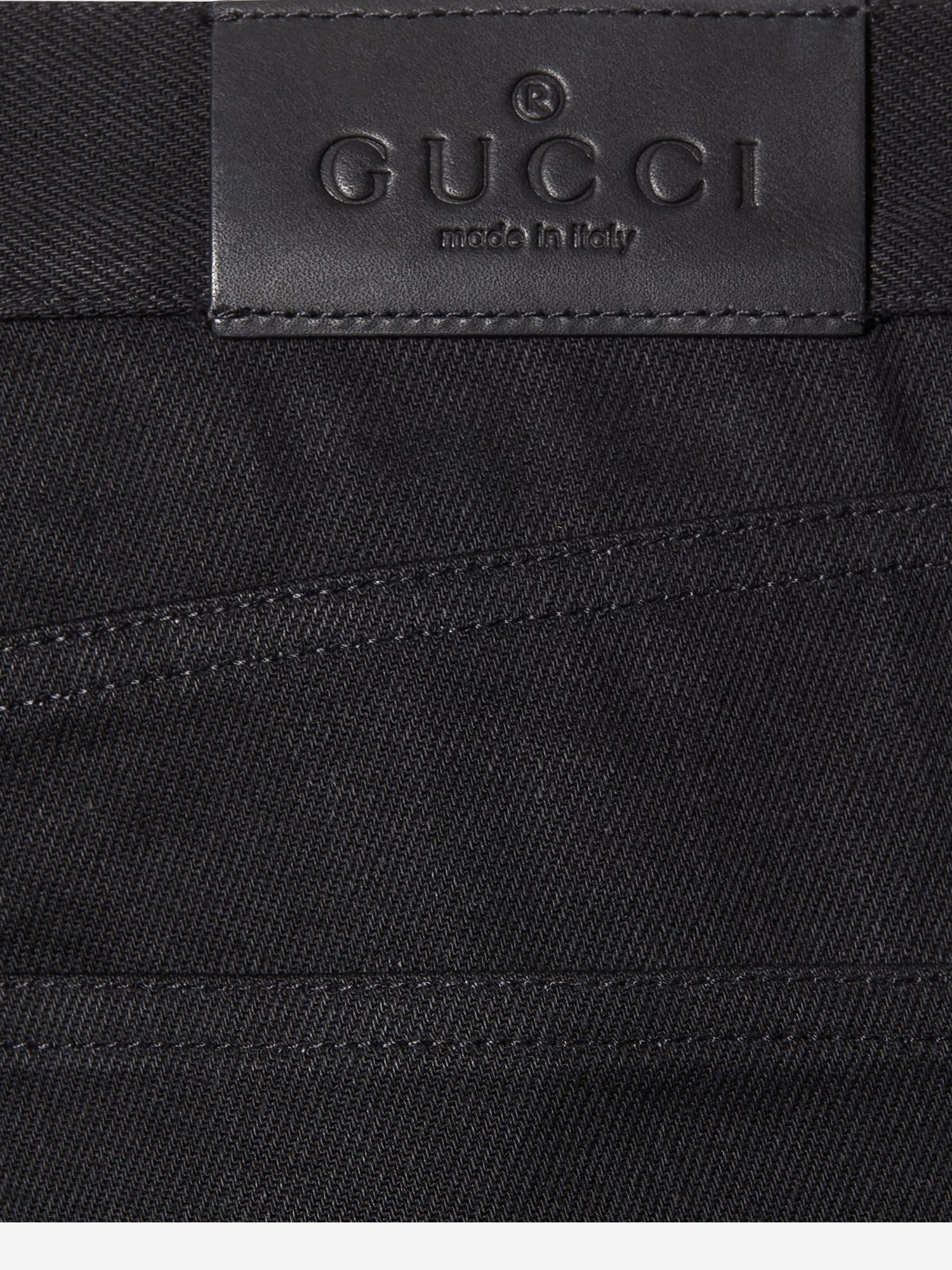 Jeans in denim di cotone con dettaglio morsetto 860844 XDDFZ1000 GUCCI 
