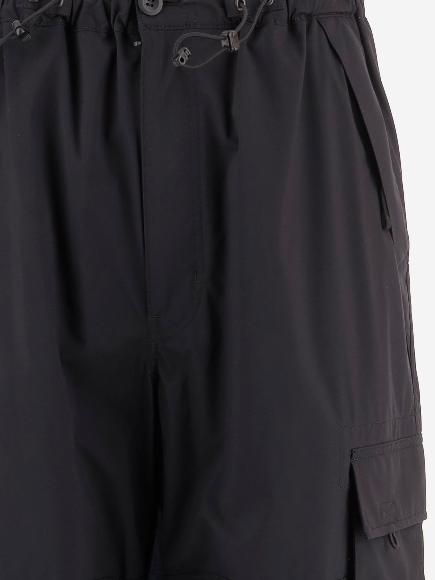 PANTALONI IN NYLON CON GAMBA AMPIA HQP011 1 HOMME 