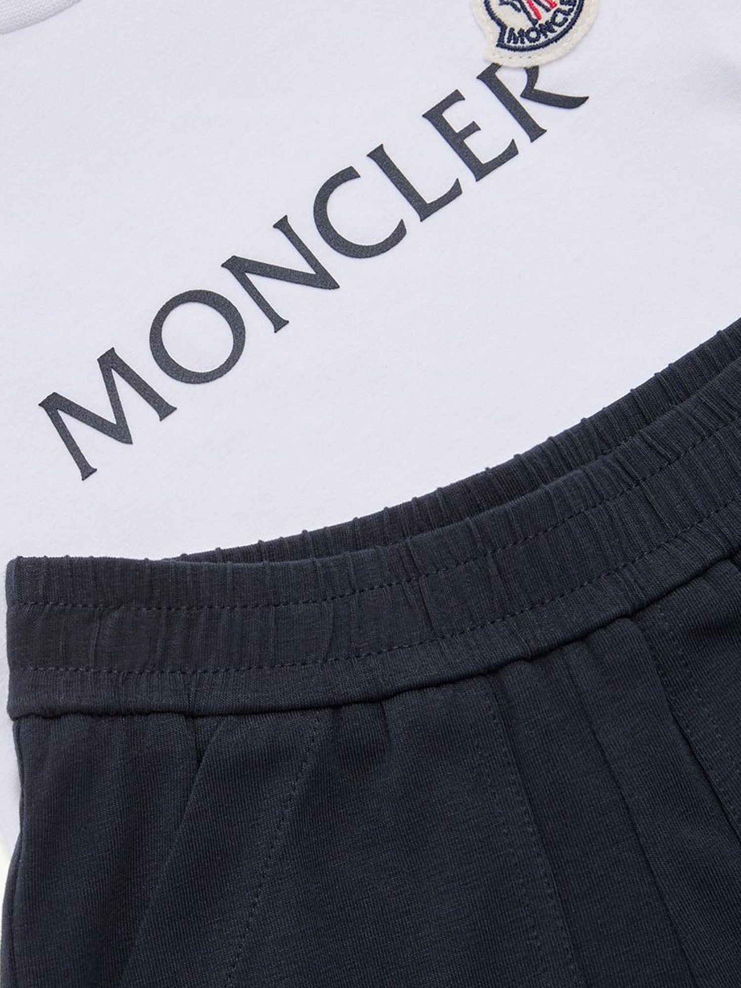 SET DI DUE PEZZI IN COTONE STRETCH CON LOGO 8M0000989AUM 002 MONCLER ENFANTS 