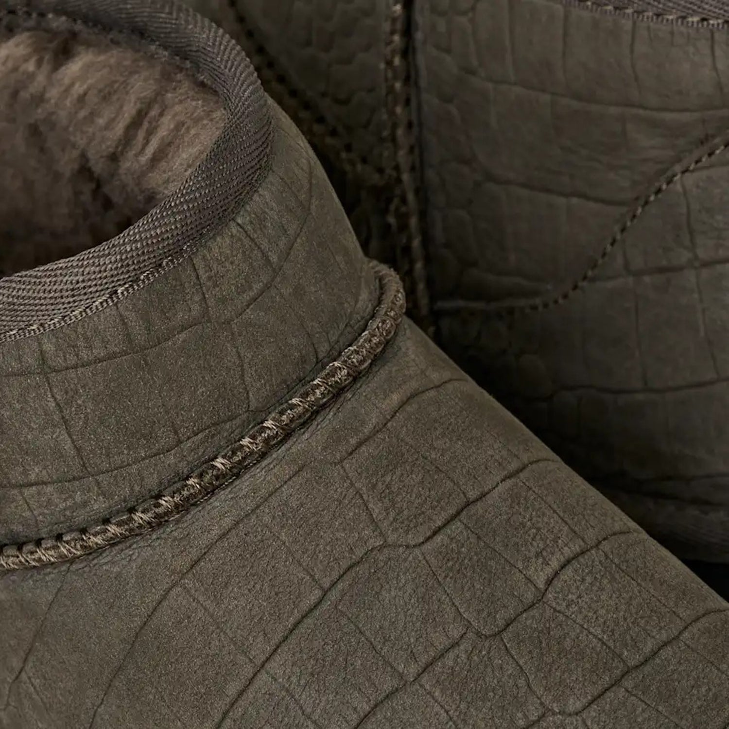 STIVALETTI CLASSIC ULTRA MINI Embossed 1178661 DNSS UGG 