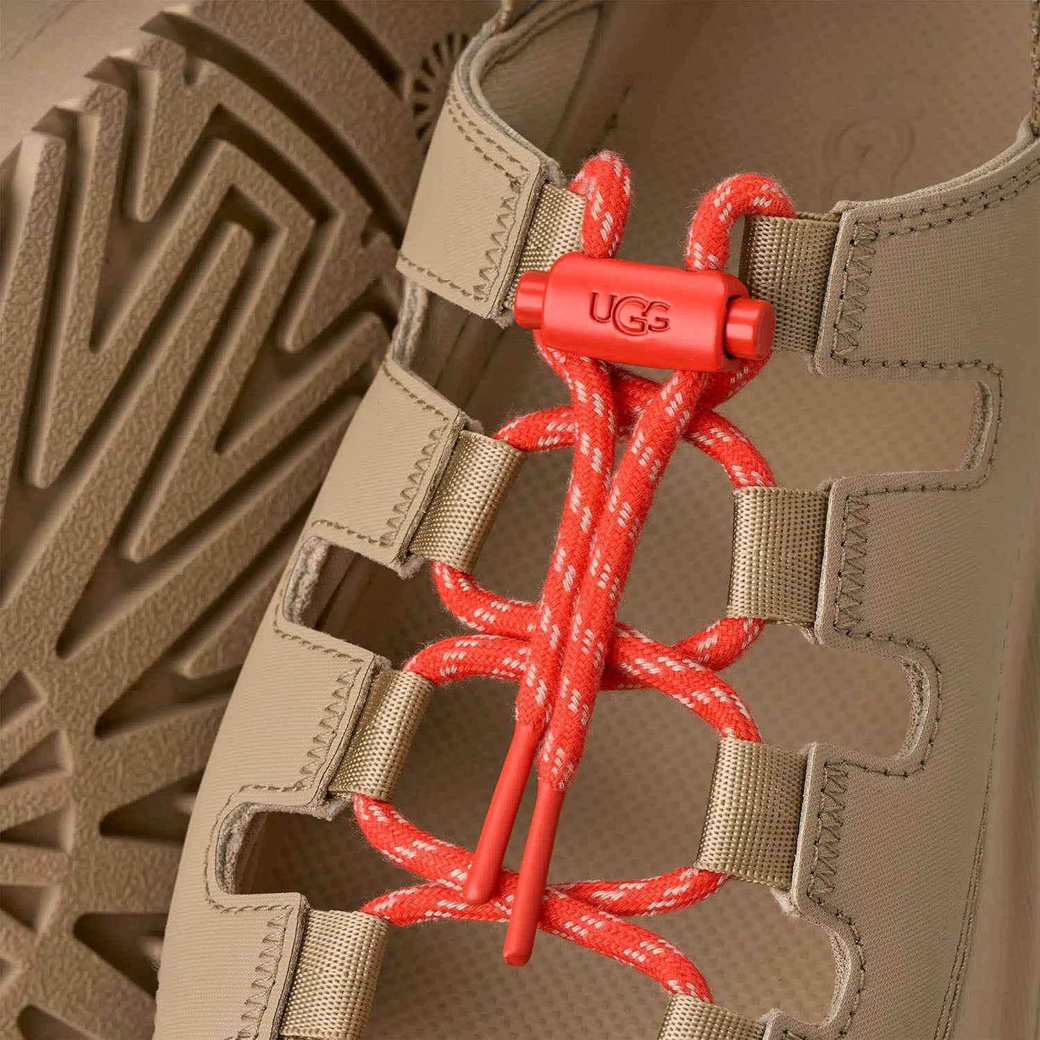 SANDALI GOLDENGLOW TOGGLE 1179370 MDSD UGG 