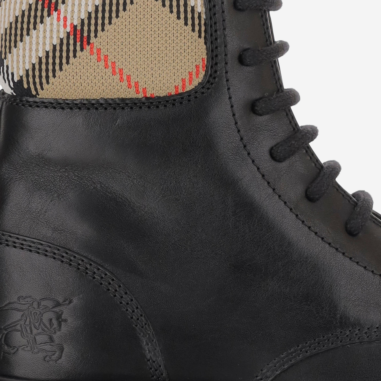 STIVALETTI ROUGUE IN PELLE 8115599 BLACK BURBERRY 