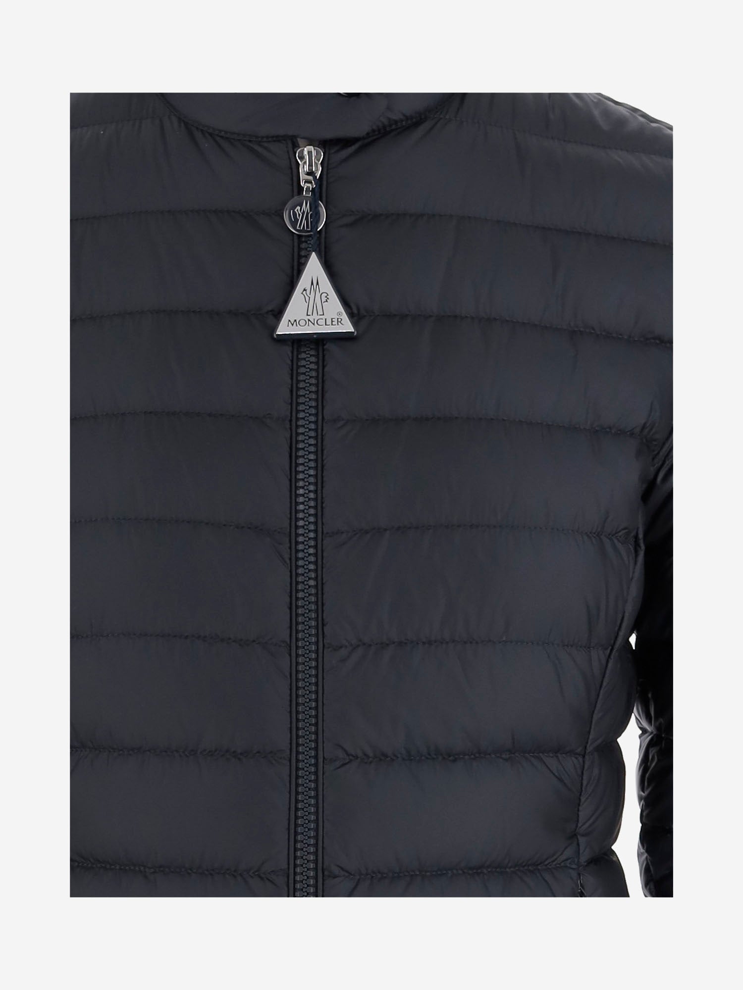 Piumino corto Igelle 1A00092 597YF778 MONCLER 