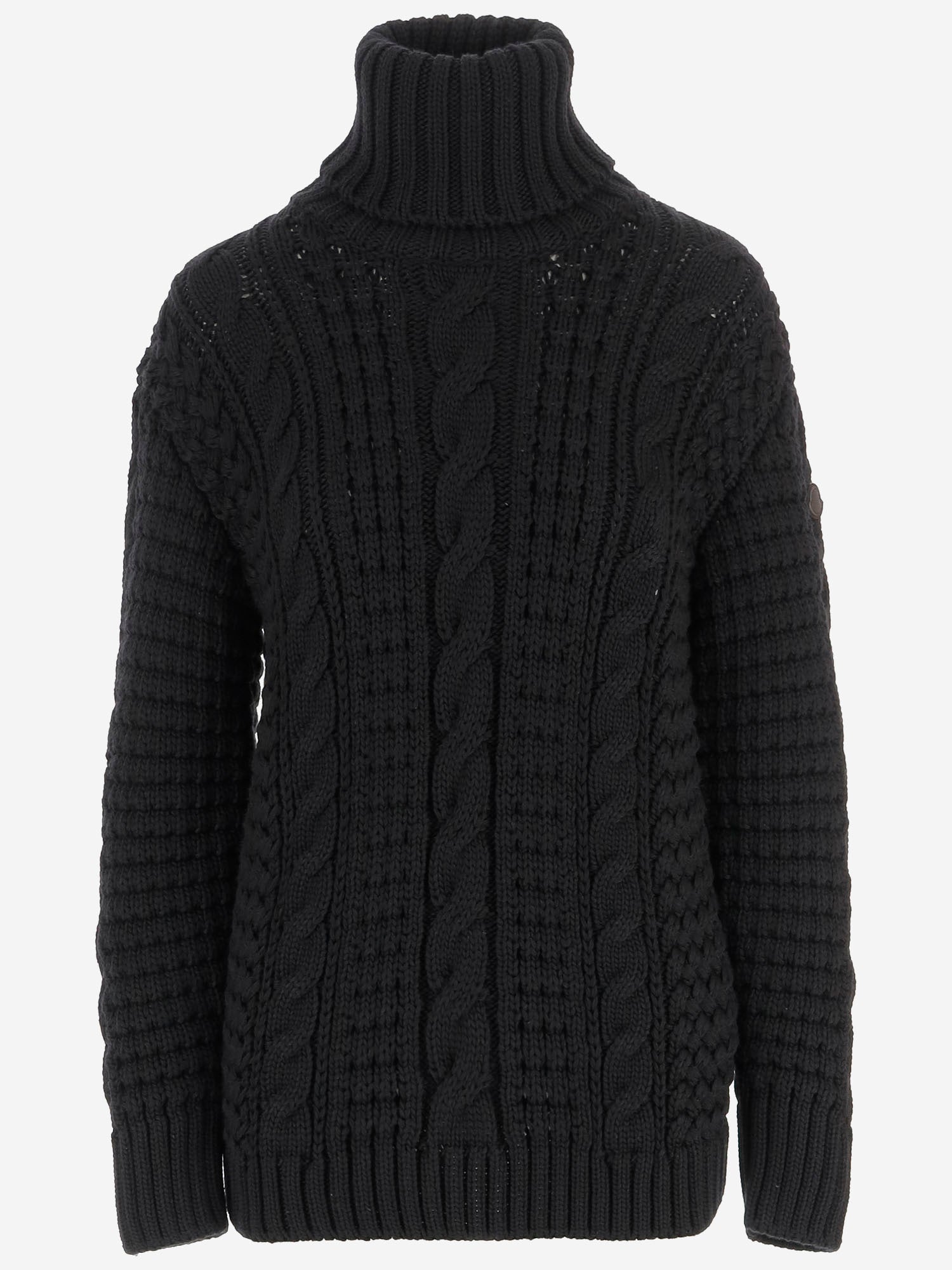MAGLIONE IN LANA VERGINE 9F00002M6727 999 MONCLER 