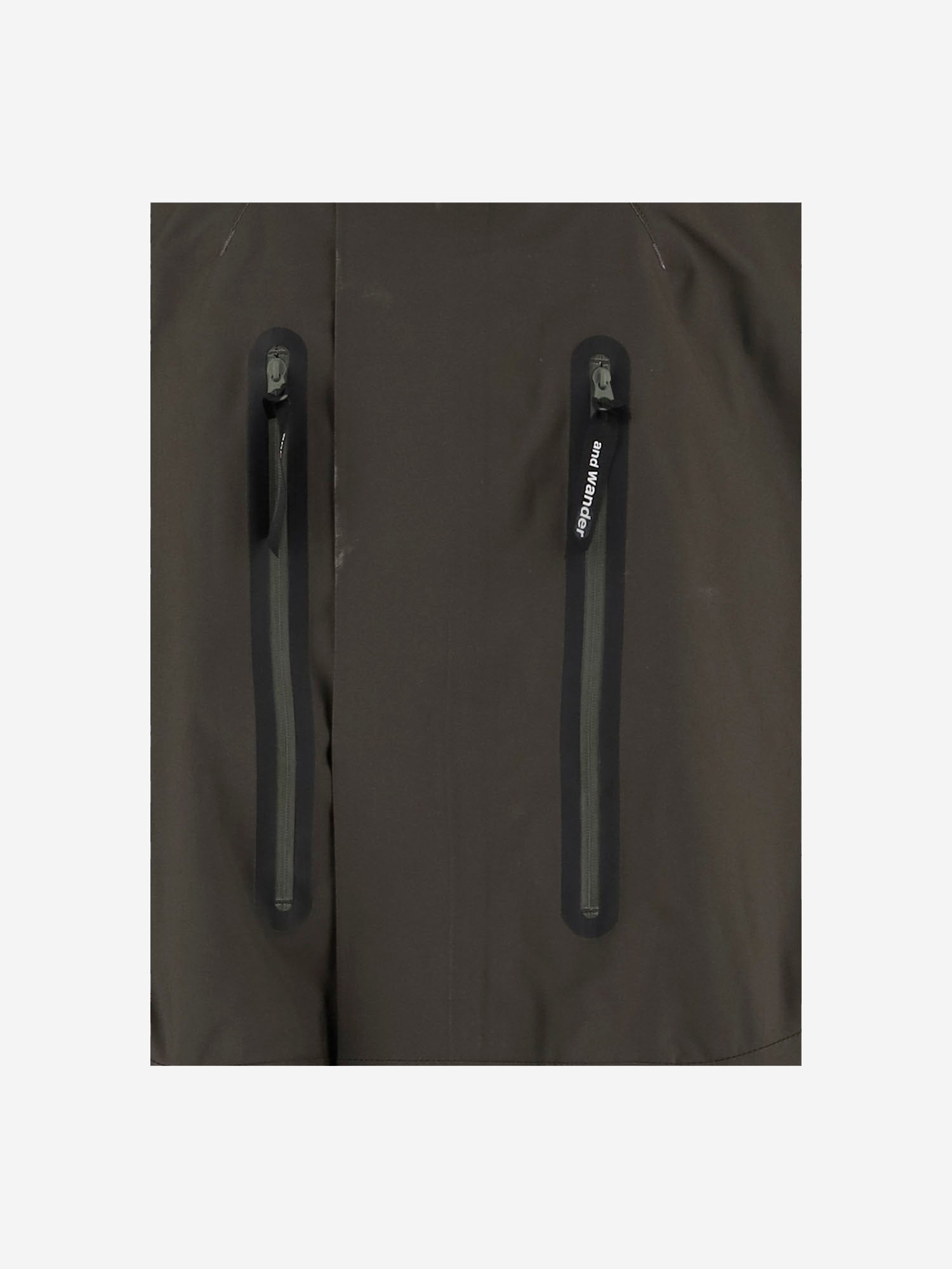 GIUBBOTTO TECNICO CON CAPPUCCIO E TASCHE MULTIPLE 5745211004 181 AND WANDER 