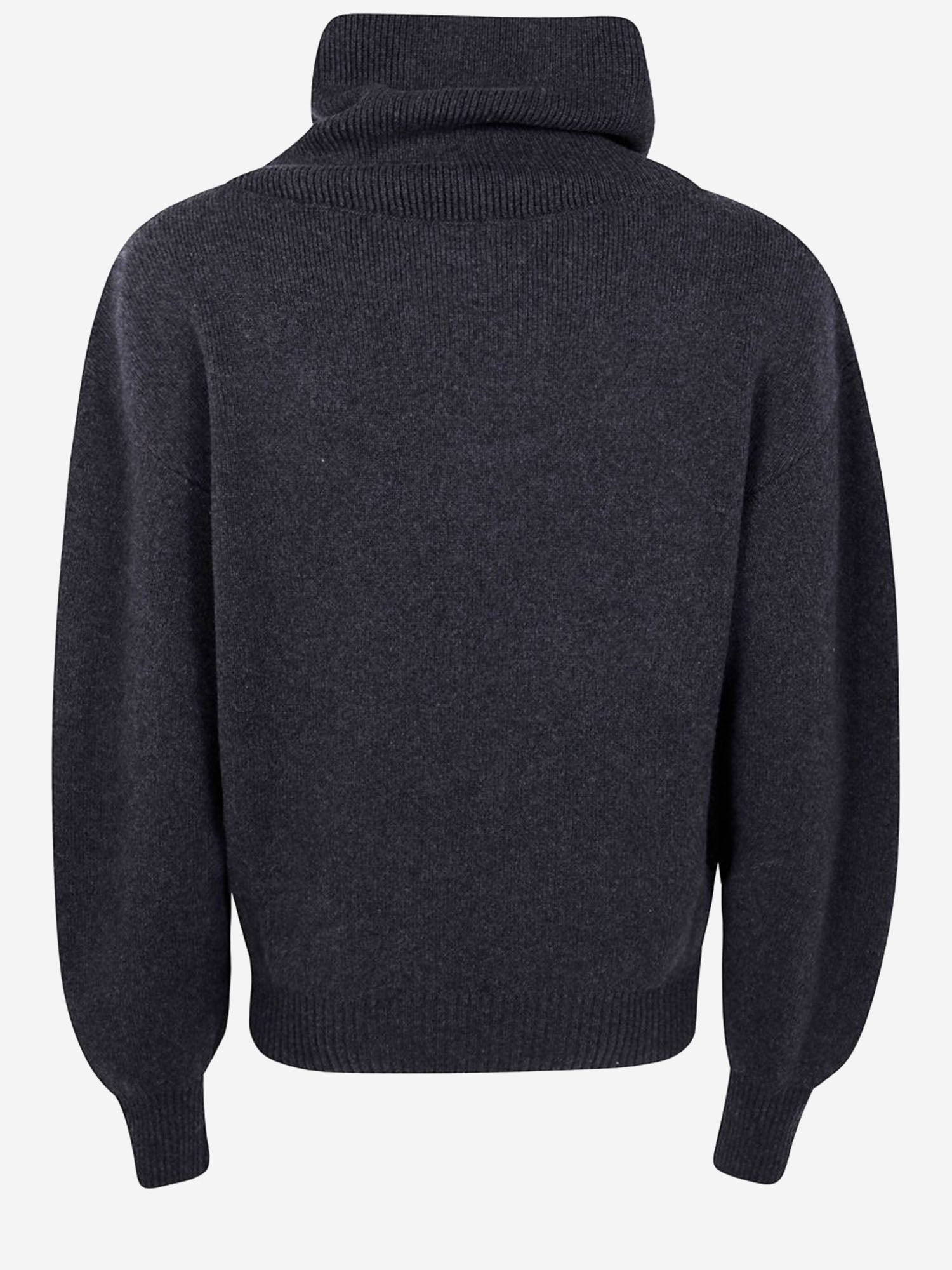 Maglione con dolcevita ampio in lana e cashmere SWW00624AK00278 970 JACQUEMUS 