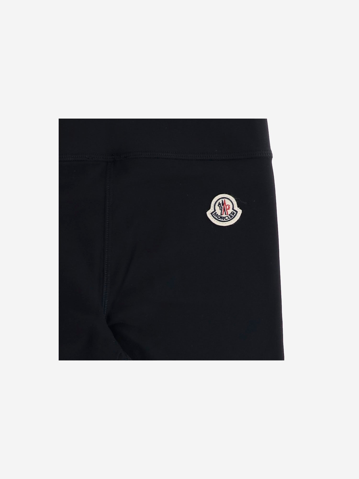 PANTALONI IN NYLON STRETCH CON LOGO 8H00003 89B0K999 MONCLER ENFANTS 