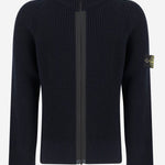 MAGLIONE CON ZIP IN LANA VERGINE 5100012 S0C02V0020 STONE ISLAND KIDS 