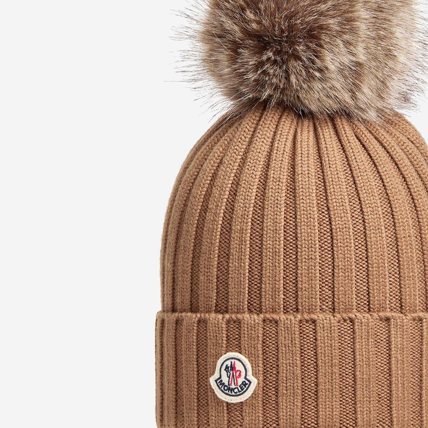 BERRETTO IN LANA CON PON PON 3B00039 A9327238 MONCLER 