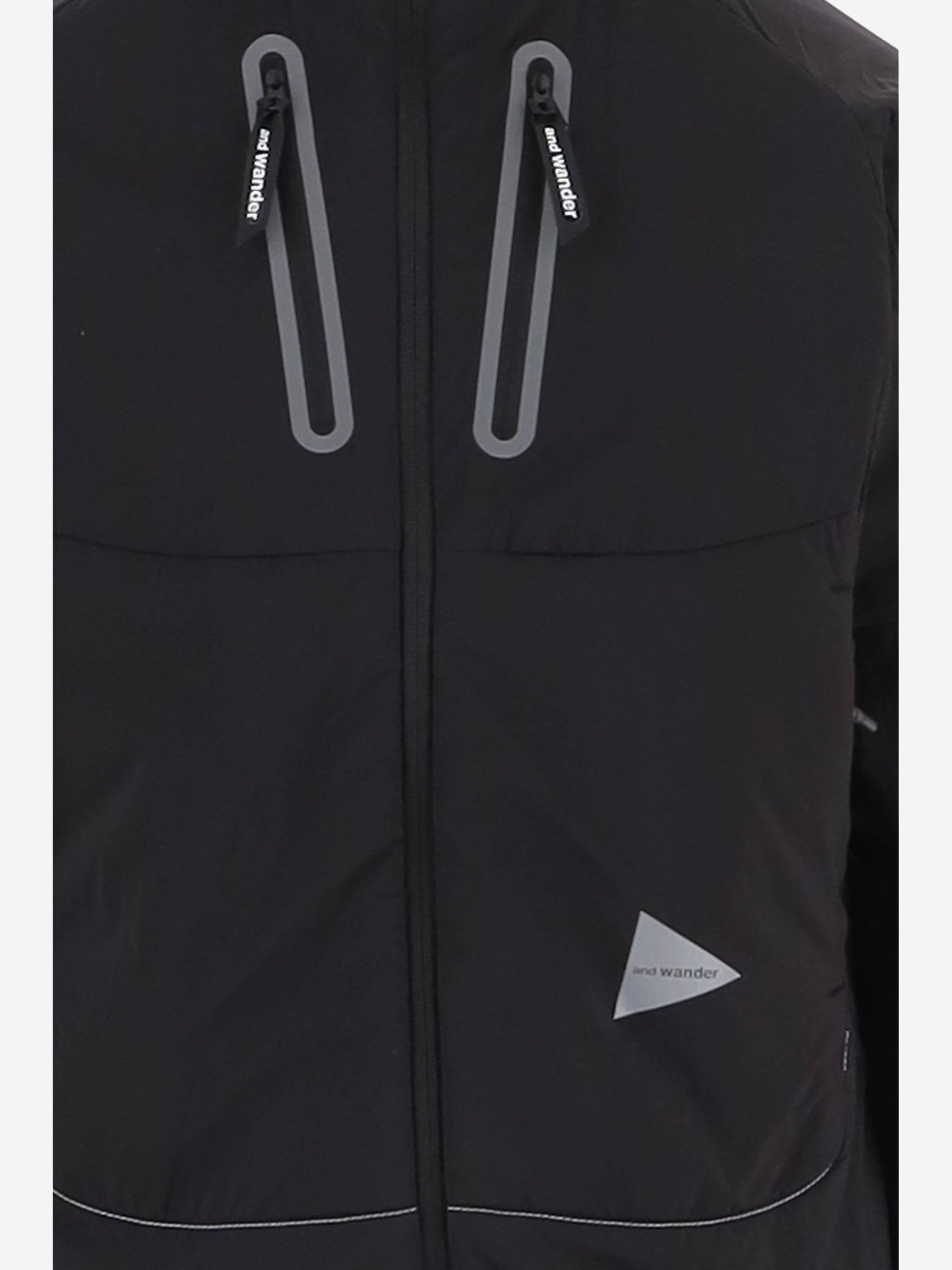 GIUBBOTTO IN NYLON CON LOGO 5746231014 010 AND WANDER 