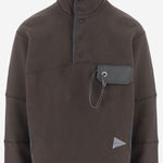 MAGLIA IN COTONE CON COLLO ALTO E LOGO 5746284086 052 AND WANDER 