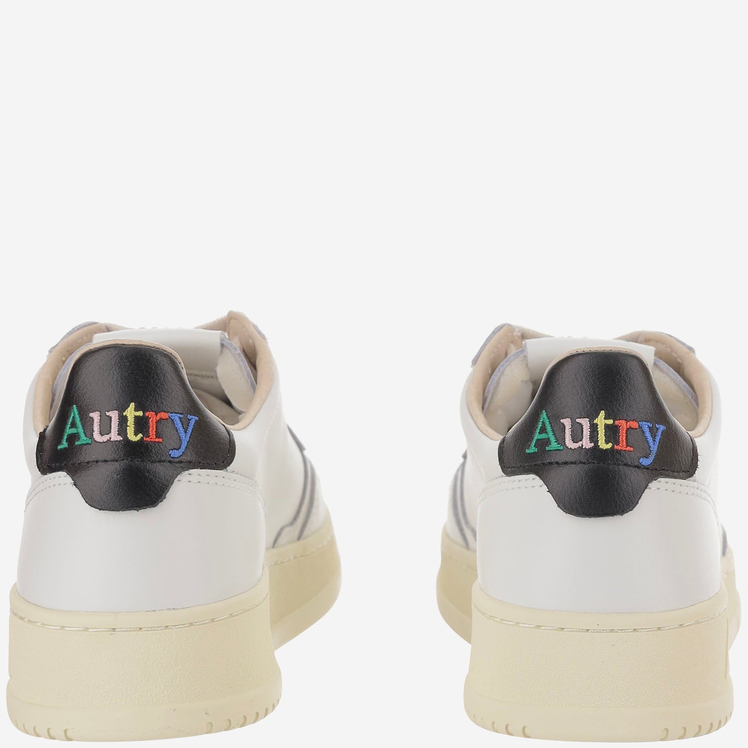 SNEAKERS MEDALIST LOW IN PELLE AULMBG02 LEALEALOGOWHTBLK AUTRY 