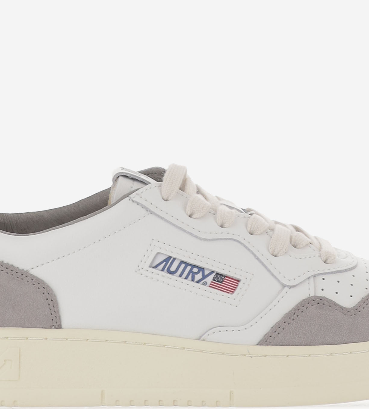 SNEAKERS MEDALIST LOW IN PELLE AULMFT15 SOFLEASUEWHTCEMENTO AUTRY 