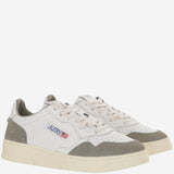 SNEAKERS MEDALIST LOW IN PELLE AULMFT21 SOFLEASUEWHTSMOKEDGRN AUTRY 