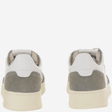 SNEAKERS MEDALIST LOW IN PELLE AULMFT21 SOFLEASUEWHTSMOKEDGRN AUTRY 
