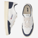 SNEAKERS MEDALIST LOW IN PELLE AULMFT22 SOFLEASUEWHTDENIM AUTRY 
