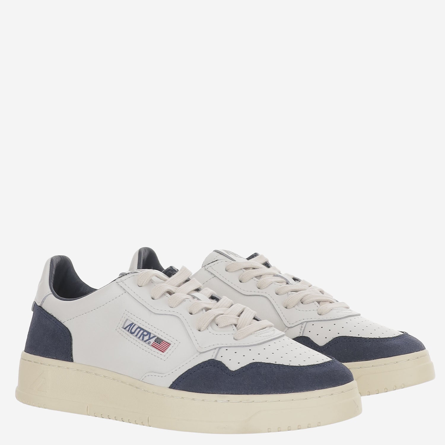 SNEAKERS MEDALIST LOW IN PELLE AULMFT22 SOFLEASUEWHTDENIM AUTRY 
