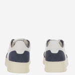 SNEAKERS MEDALIST LOW IN PELLE AULMFT22 SOFLEASUEWHTDENIM AUTRY 