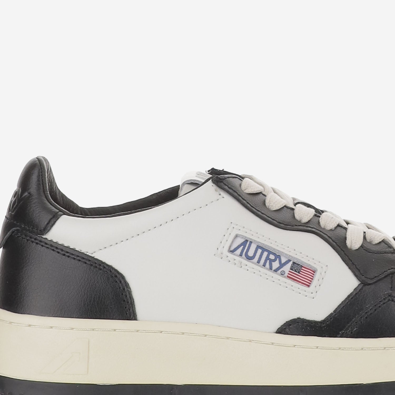 SNEAKERS MEDALIST COLOR-BLOCK AULMWB01 LEATLEATWHTBLK AUTRY 