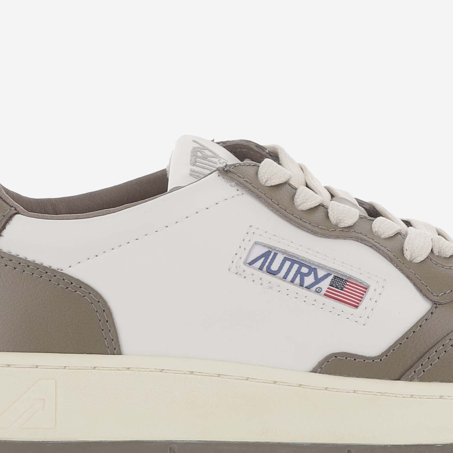 SNEAKERS MEDALIST LOW COLOR-BLOCK AULMWB68 LEATWHTCHOCO AUTRY 