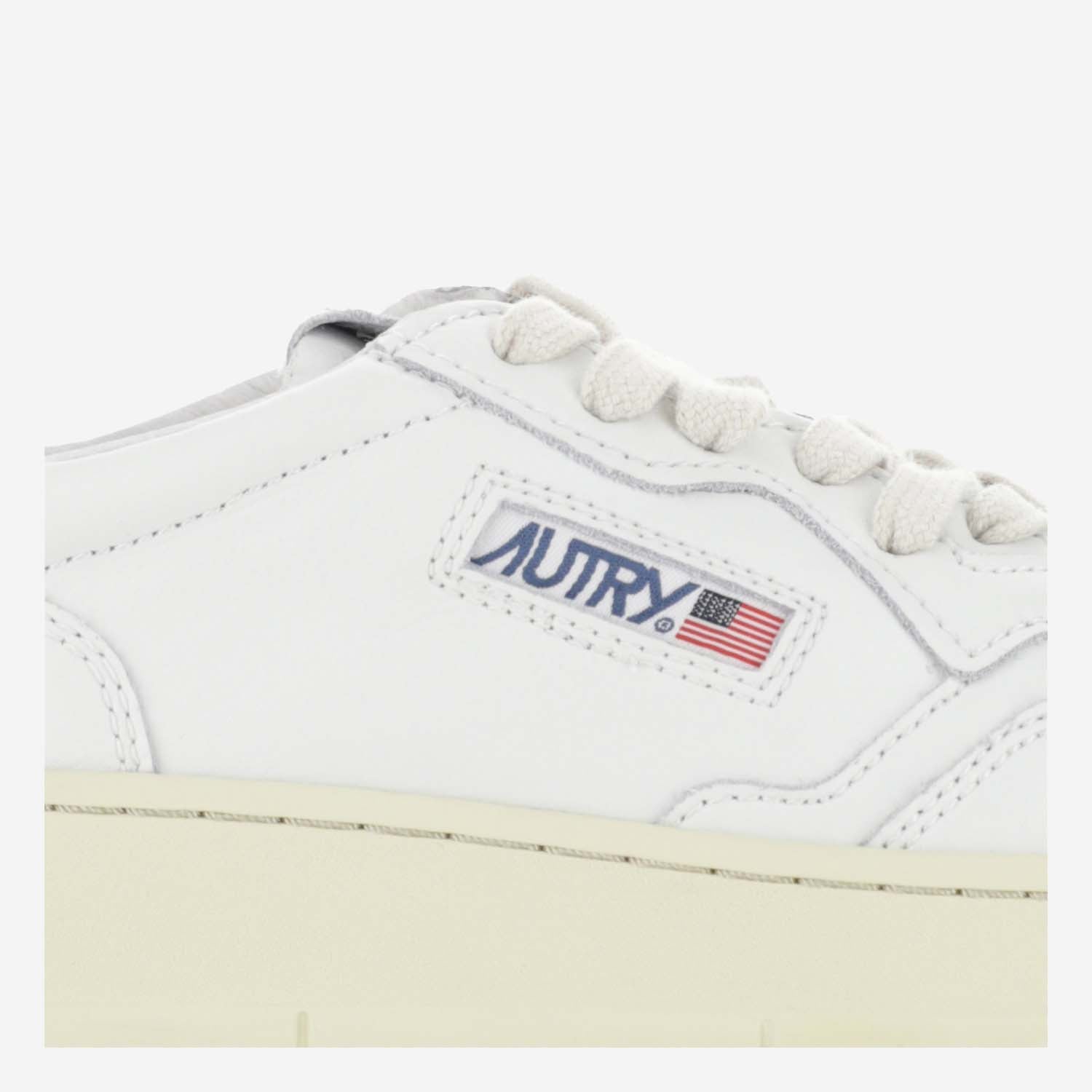 SNEAKERS MEDALIST LOW AULWLL15 LEATLEAT WHTWHT AUTRY 