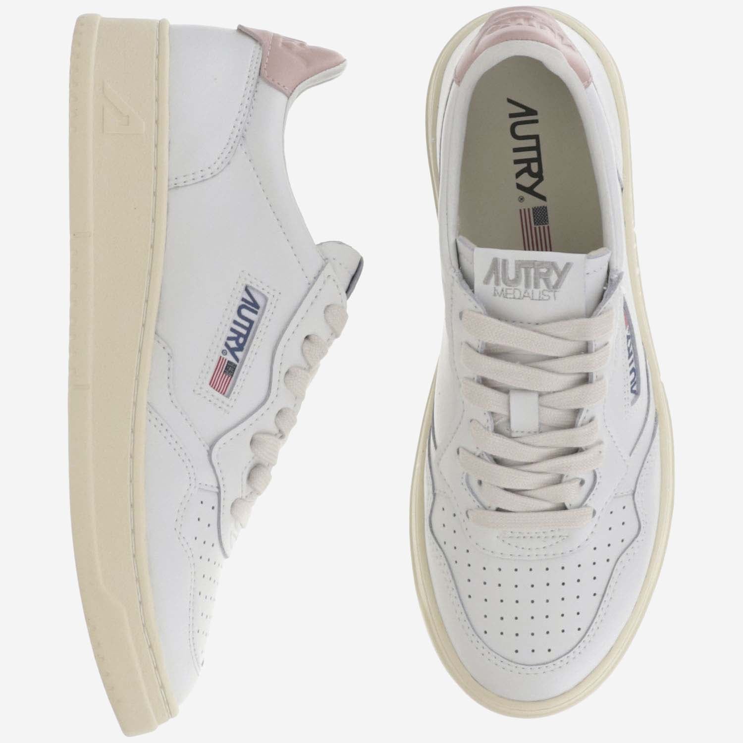 SNEAKERS MEDALIST LOW AULWLL16 LEATLEAT WHTPINK AUTRY 