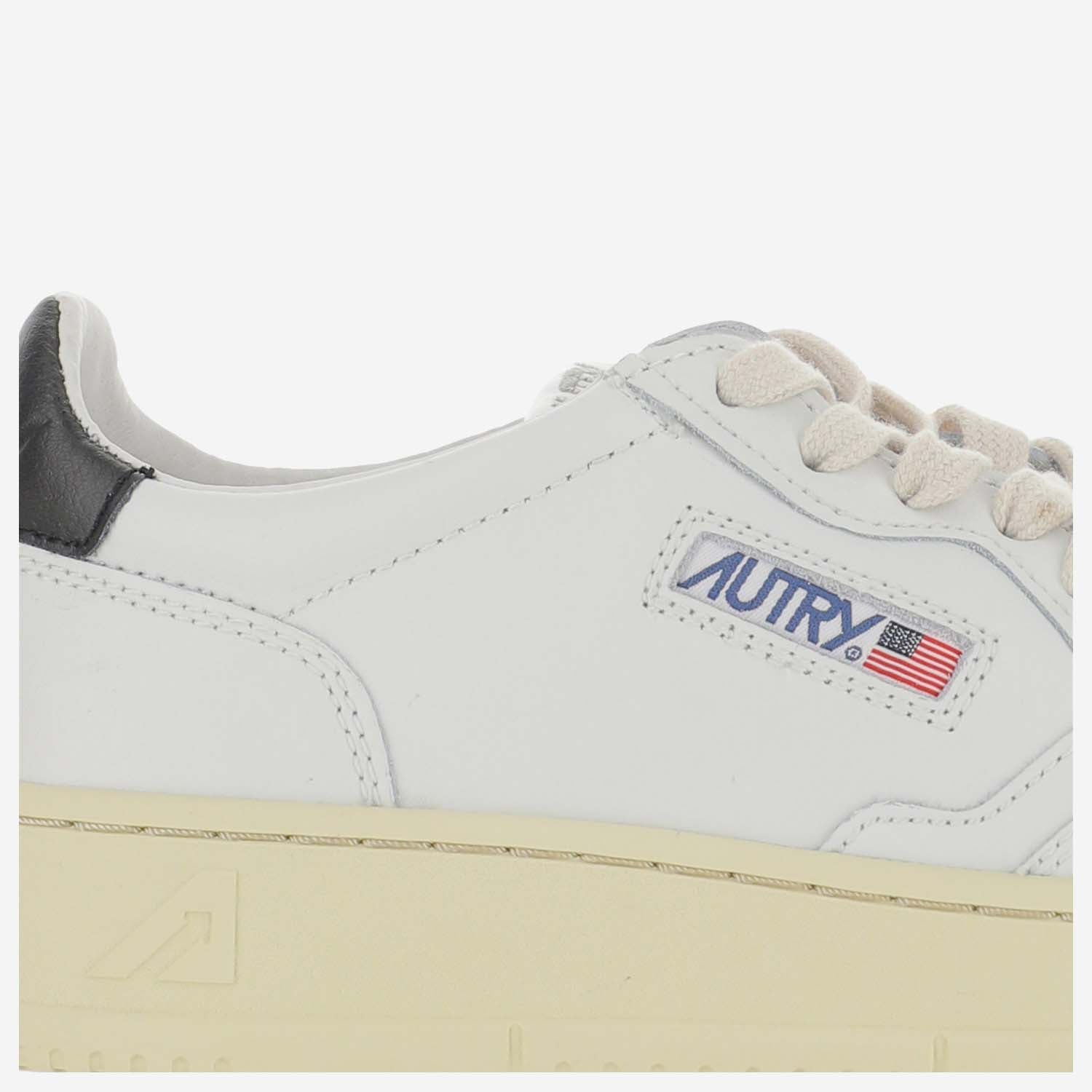 SNEAKERS MEDALIST LOW AULWLL22 LEATLEAT WHTBLACK AUTRY 