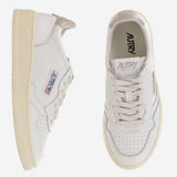 SNEAKERS MEDALIST LOW IN PELLE AULWLL27 LEATLEATWHTFEATHER AUTRY 