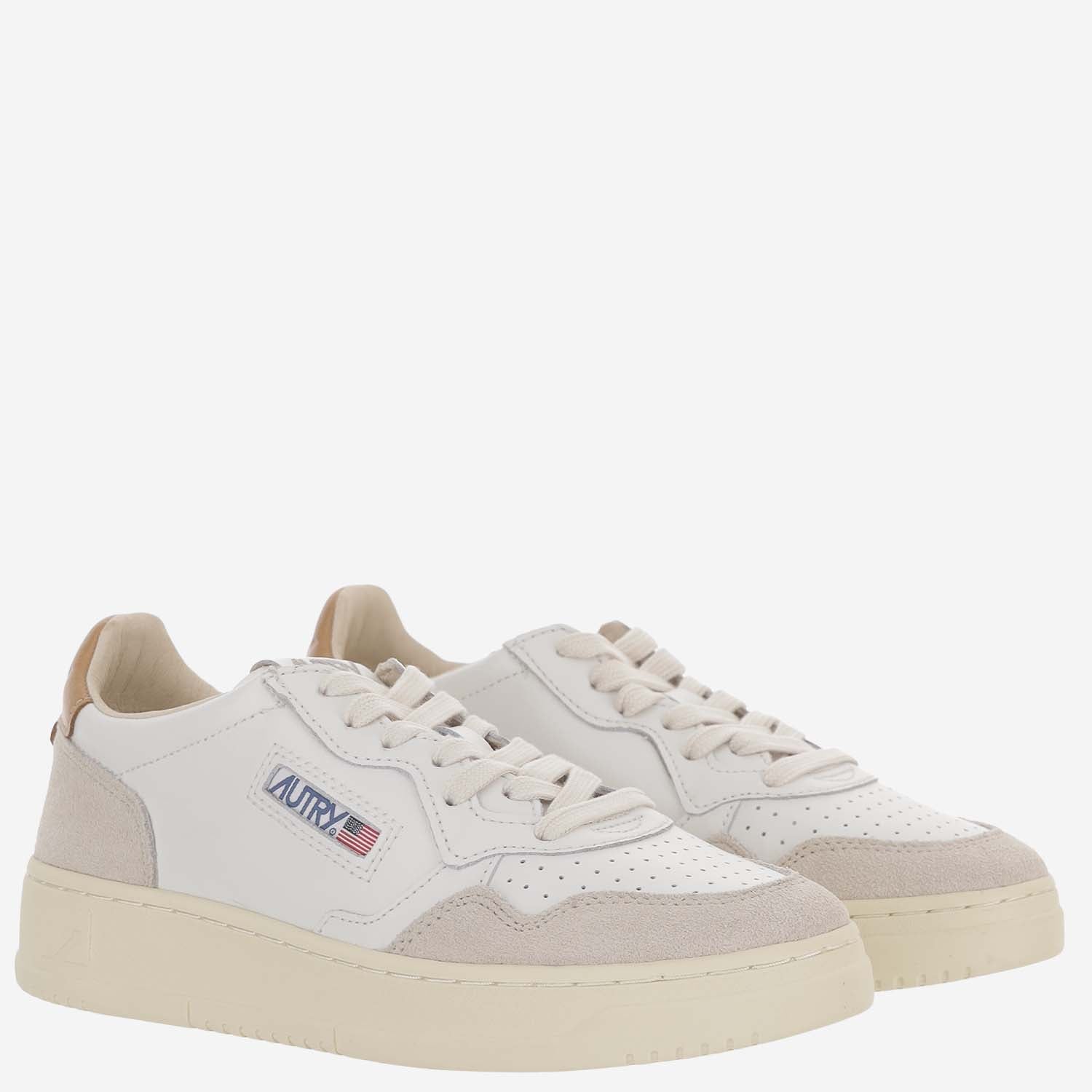SNEAKERS MEDALIST LOW IN PELLE AULWLS16 LEATSUEDEWHTLION AUTRY 