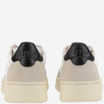 SNEAKERS MEDALIST LOW IN PELLE AULWLS21 LEATSUEDE WHTBLK AUTRY 