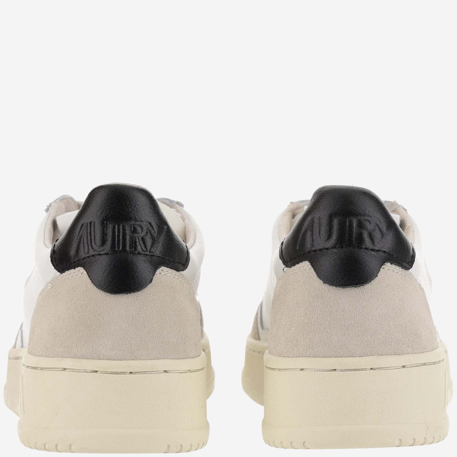 SNEAKERS MEDALIST LOW IN PELLE AULWLS21 LEATSUEDE WHTBLK AUTRY 