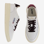 SNEAKERS MEDALIST LOW IN PELLE AULWVZ01 LEAVELVLOGO WHTFIG AUTRY 