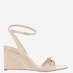 SANDALI CON ZEPPA IN PELLE VERNICIATA A006AH AAF8M9024 GUCCI 