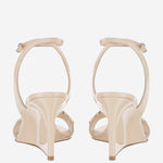 SANDALI CON ZEPPA IN PELLE VERNICIATA A006AH AAF8M9024 GUCCI 