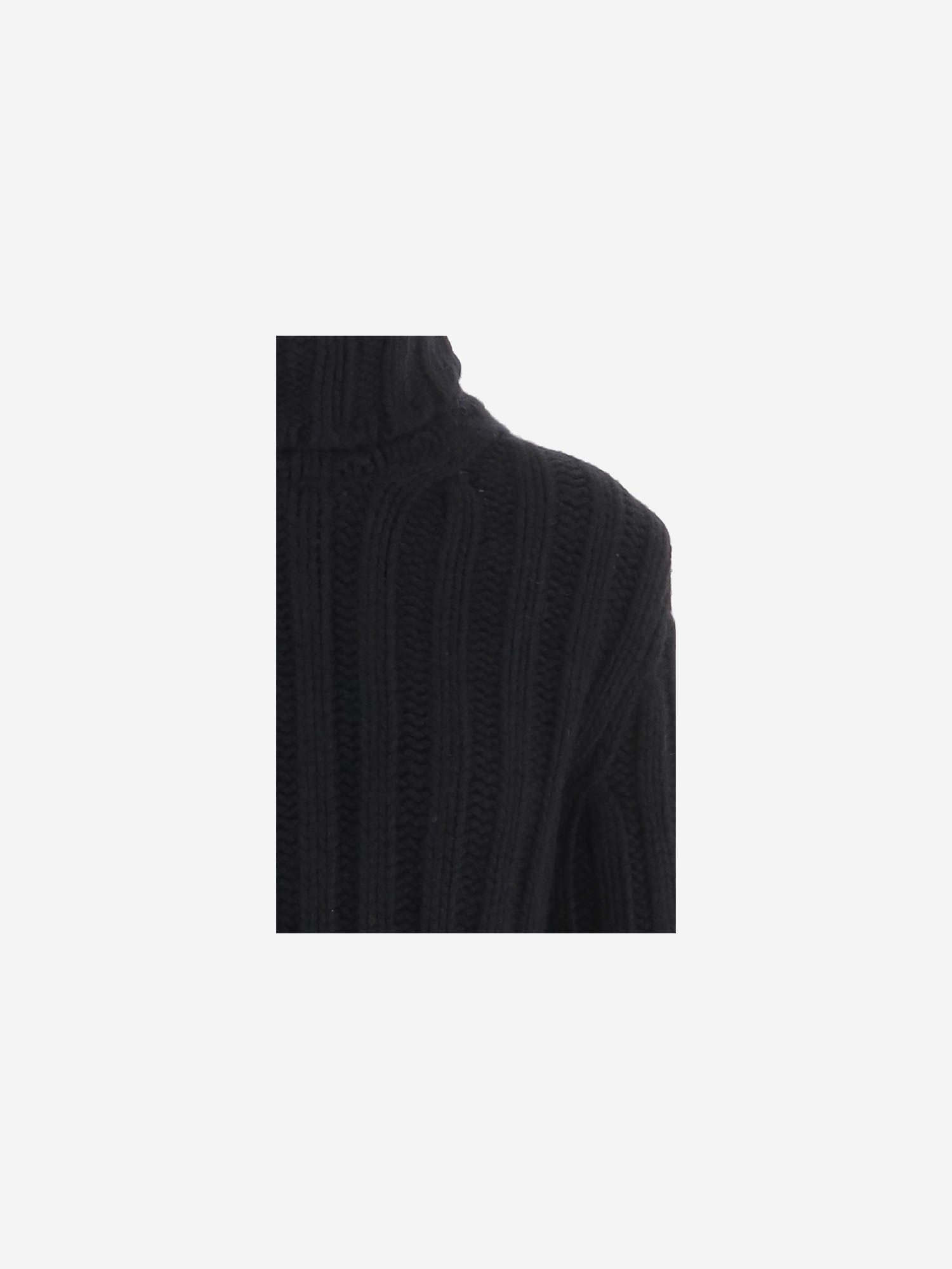 Maglione Kelly in cashmere 18348666 200 KHAITE 