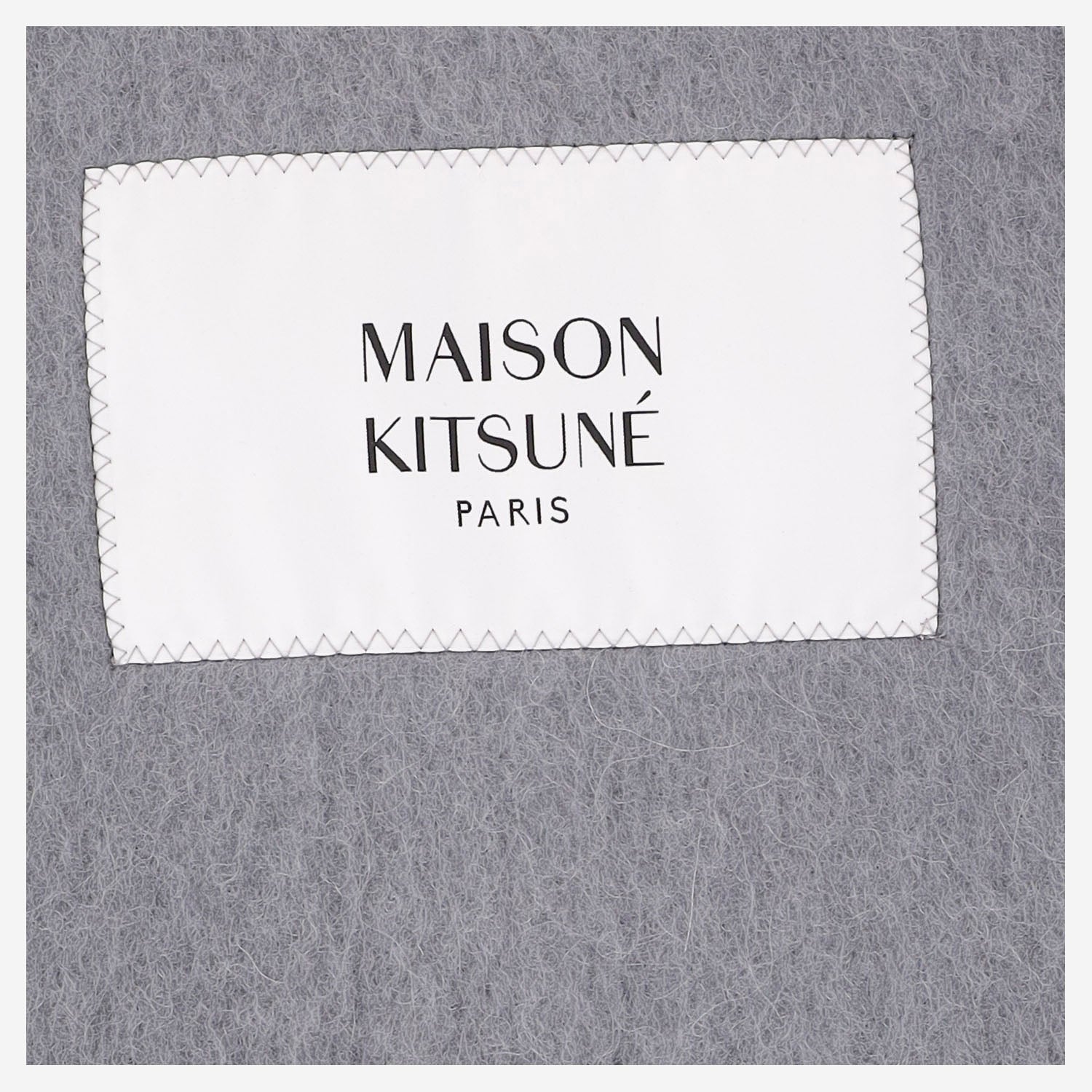 SCIARPA IN LANA DI ALPACA CON LOGO MRUAT09WA0022 0650 MAISON KITSUNE 