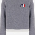 MAGLIONE IN LANA E CASHMERE CON LOGO 9C00003M4281 988 MONCLER ENFANTS 