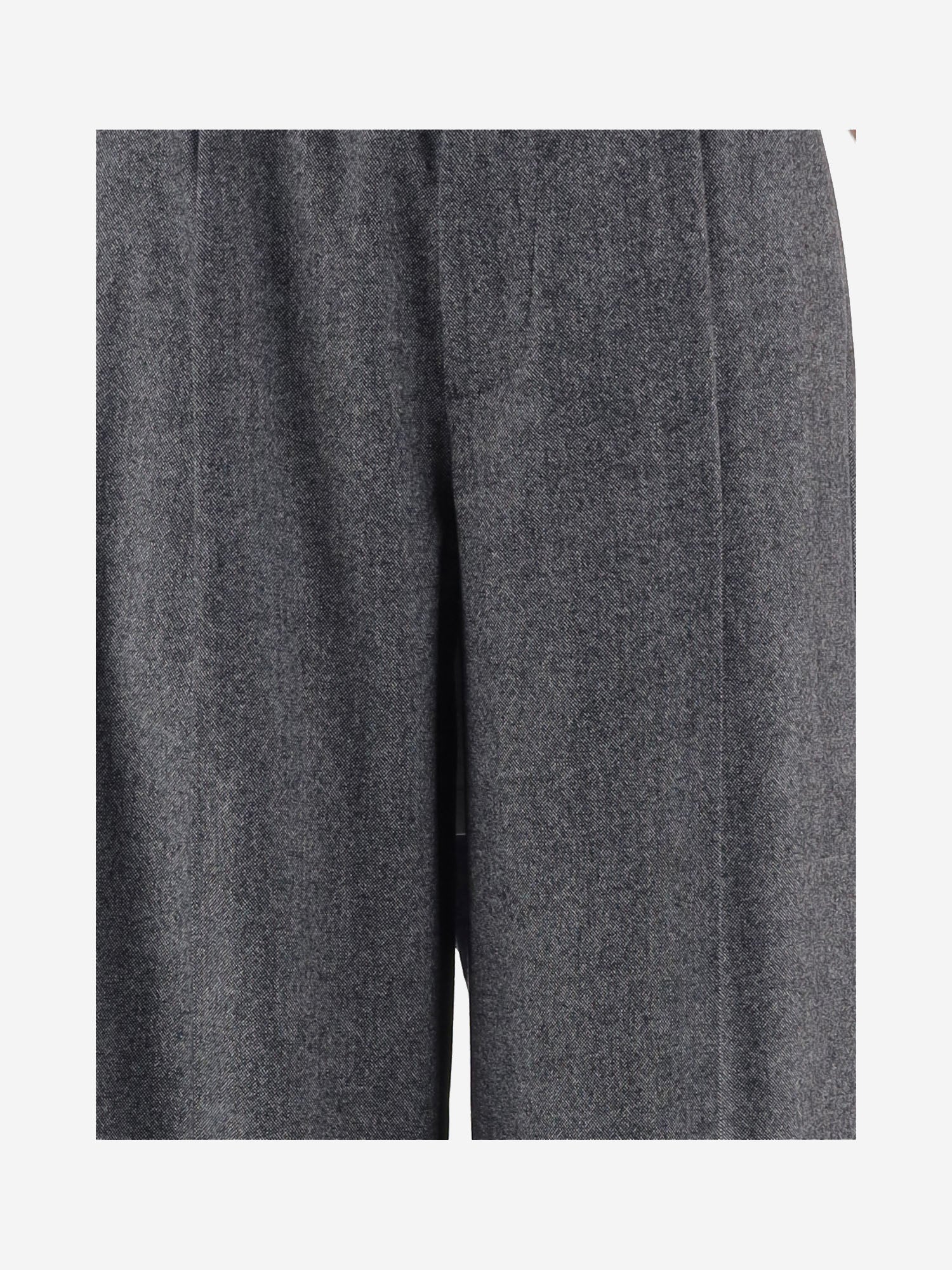 PANTALONI SARTORIALI IN LANA E CASHMERE STRETCH W26314 0950 SASUPHI 