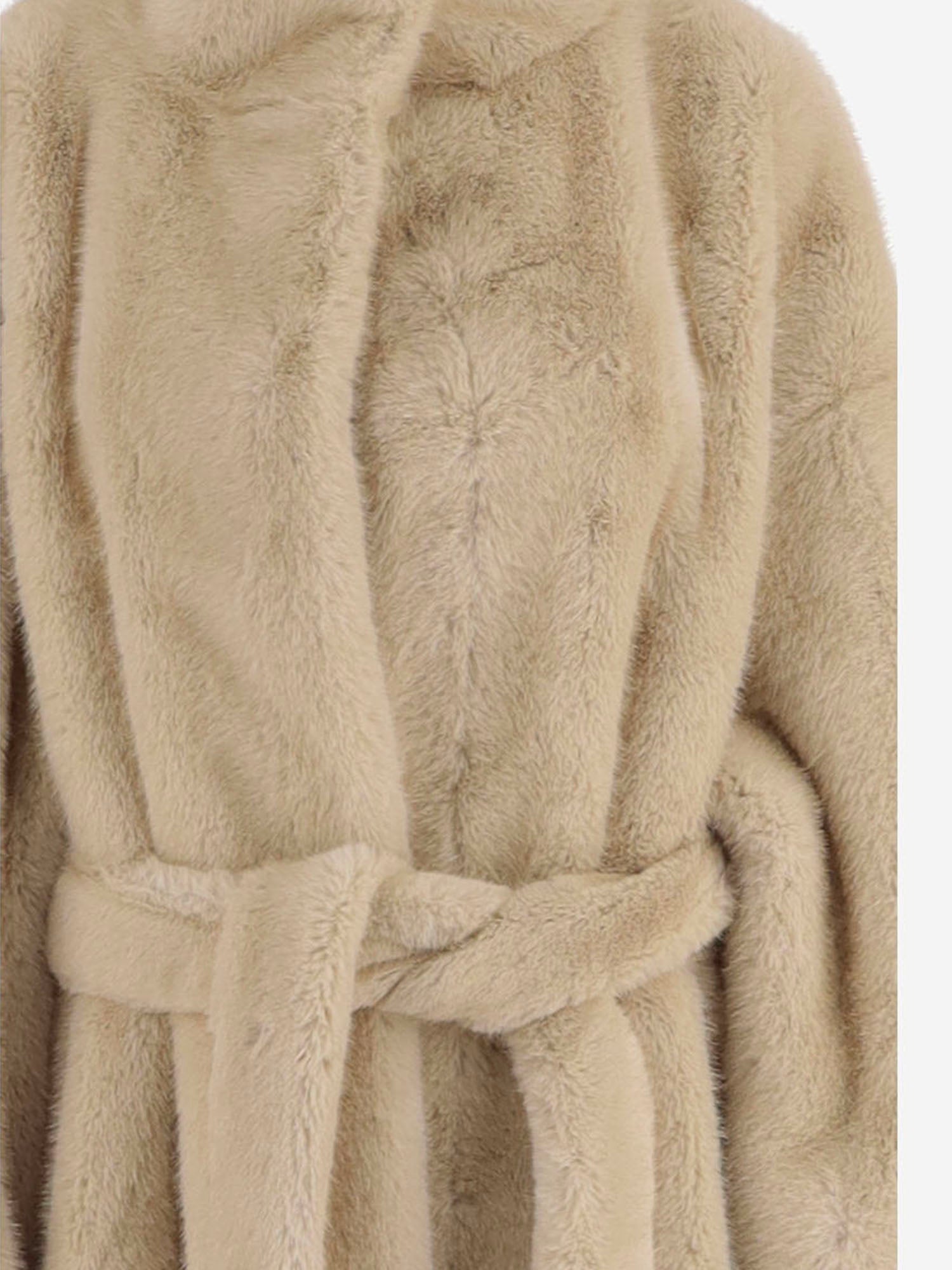 CAPPOTTO RAVELLO IN PELLICCIA SINTETICA CON CINTURA COFS22707 206 THE FRANKIE SHOP 