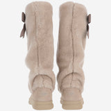 STIVALI APRÈS-SKI IN PELLE SCAMOSCIATA E SHEARLING CON FIOCCO 1183792 MNL UGG 
