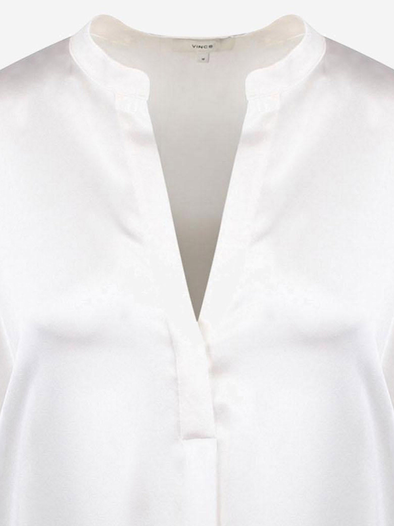 CAMICIA IN SETA CON SCOLLO A V VR84511926 137 VINCE 