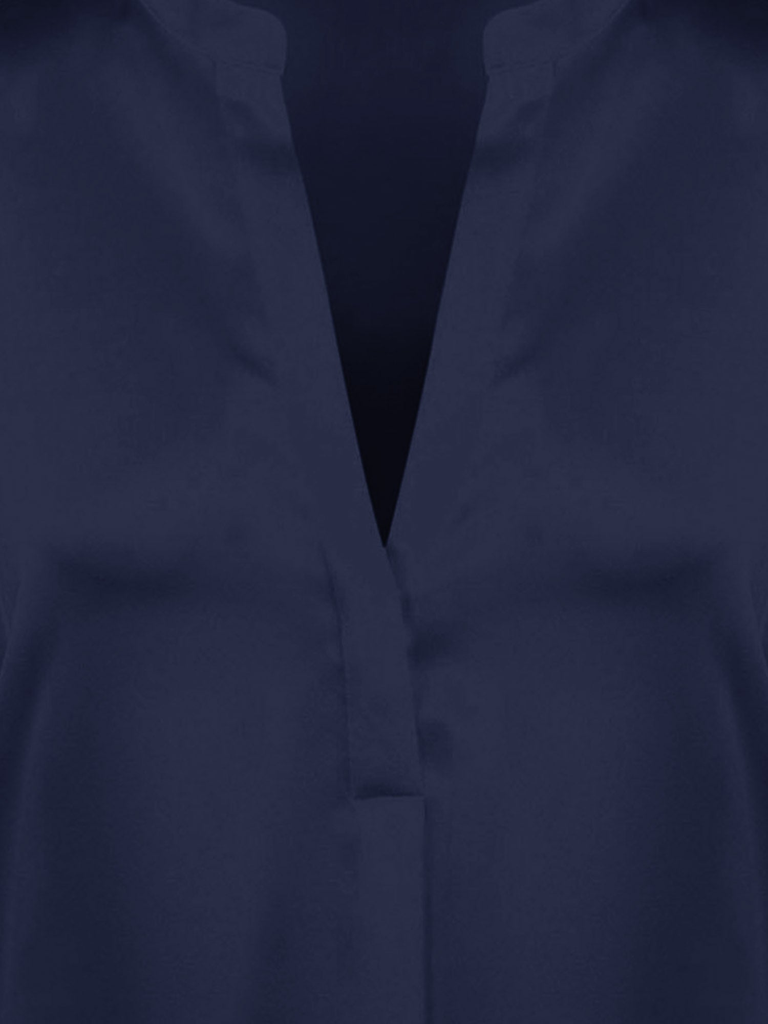 CAMICIA IN SETA CON SCOLLO A V VR84511926 403 VINCE 
