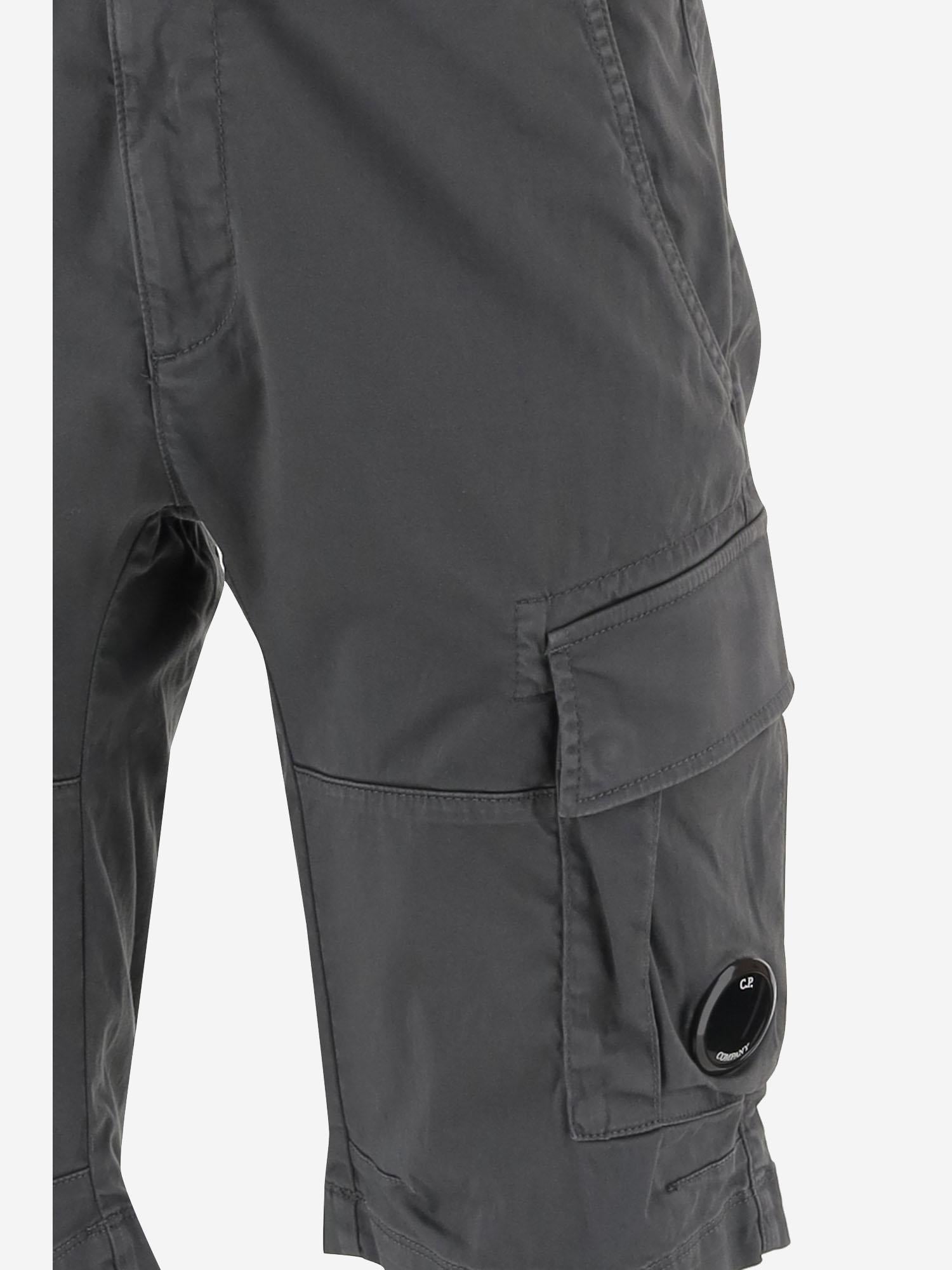 PANTALONI CORTI IN COTONE STRETCH 20CMBE746A 005694G921 CP COMPANY 