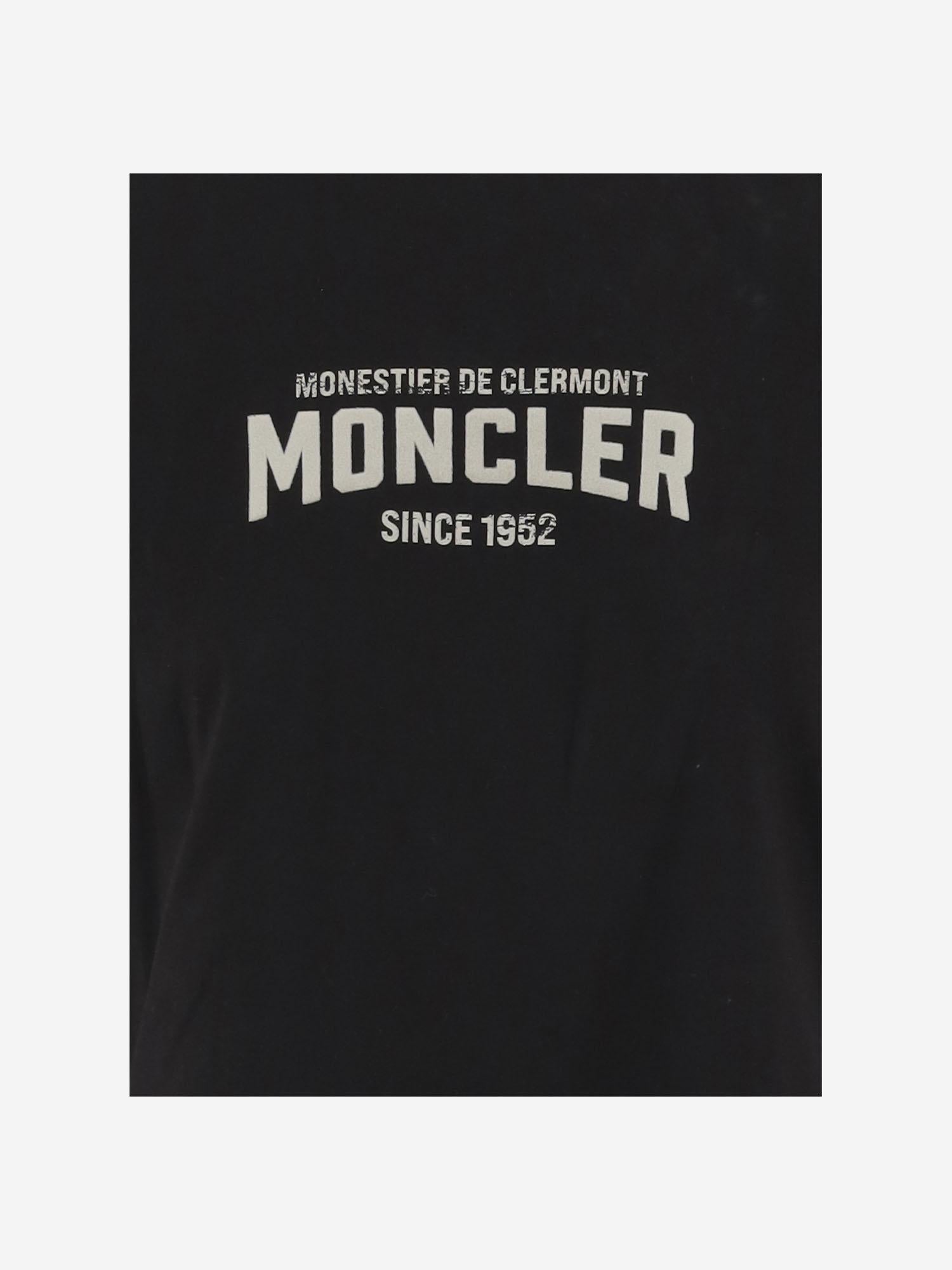 T-SHIRT IN COTONE CON LOGO 8C00031 89AUOP90 MONCLER 