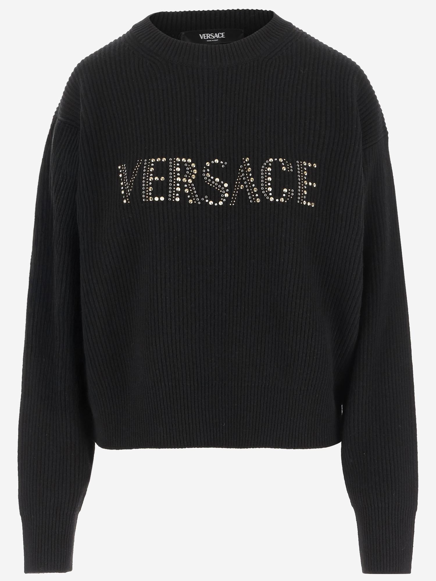 MAGLIONE IN LANA A COSTE CON STUDS 1018589 1A162071B000 VERSACE 