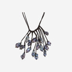 COLLANA in suede CON perle nere VNMVN WHITEROSEGRIGIO MELA 