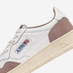 SNEAKERS MEDALIST LOW IN PELLE AULWFT04 SOFLEASUEWHTROSEC AUTRY 
