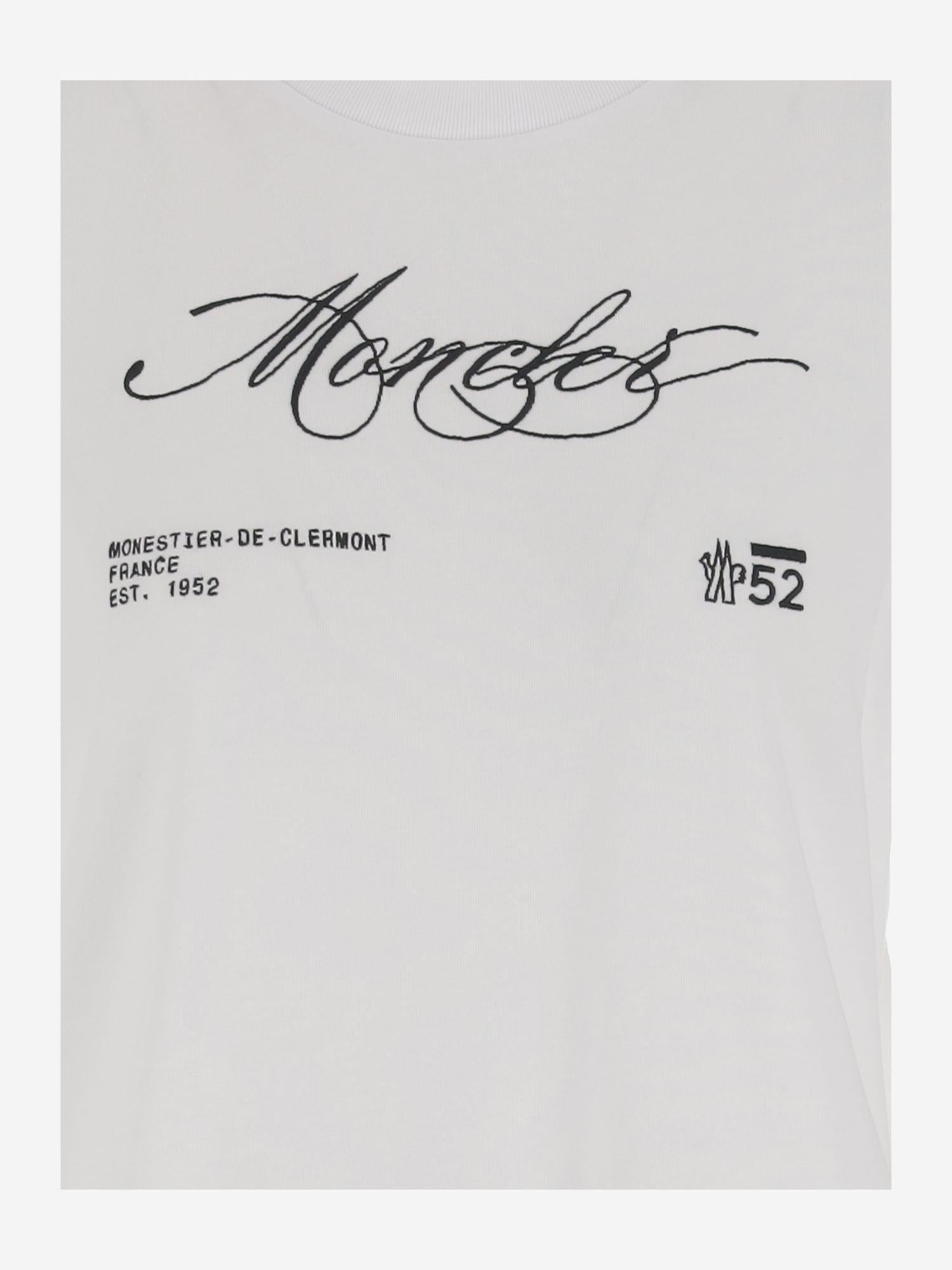 T-SHIRT IN COTONE CON LOGO 8C00012 89AUG00A MONCLER 