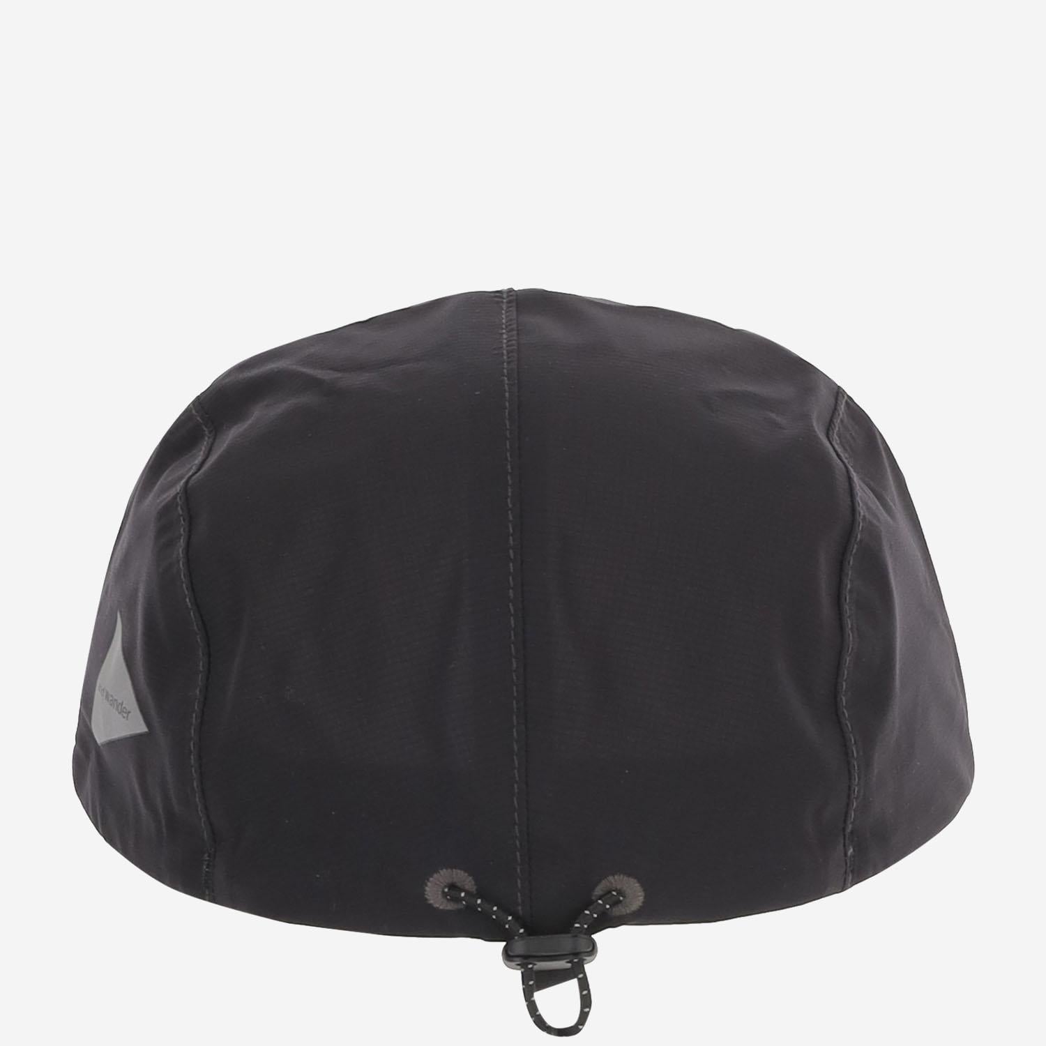 CAPPELLO DA BASEBALL IN NYLON 5746986156 010 AND WANDER 